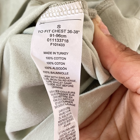 Preloved Reclaimed Vintage Men's Mint Green T-Shirt with Artistic Print fits M - Picture 7 of 11